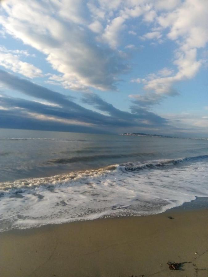 Hotel Moris Durrës Eksteriør bilde