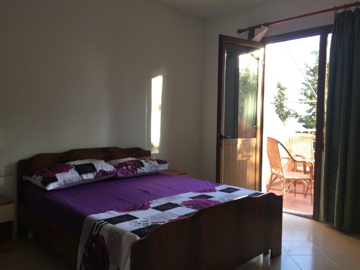 Hotel Moris Durrës Eksteriør bilde