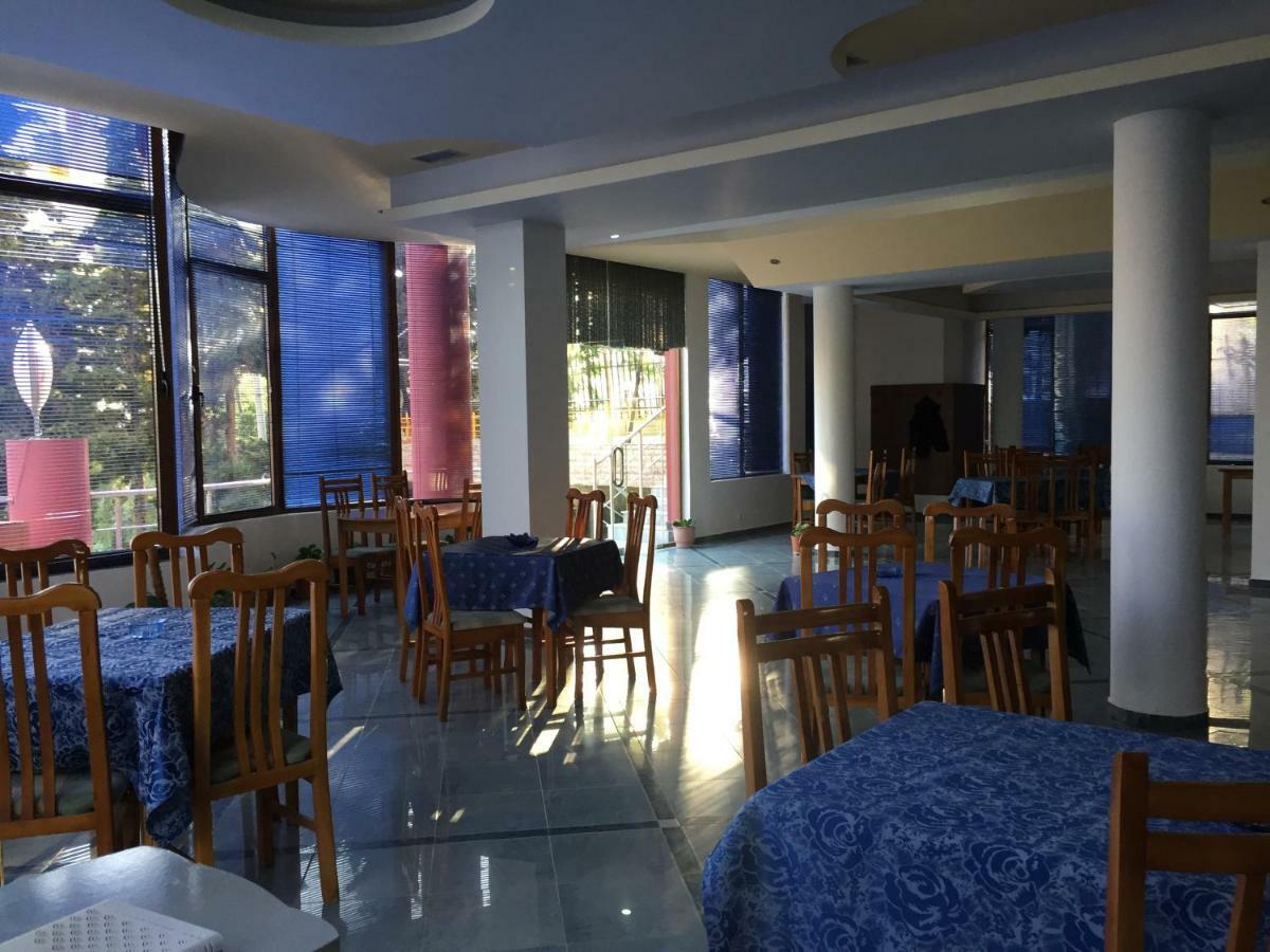 Hotel Moris Durrës Eksteriør bilde