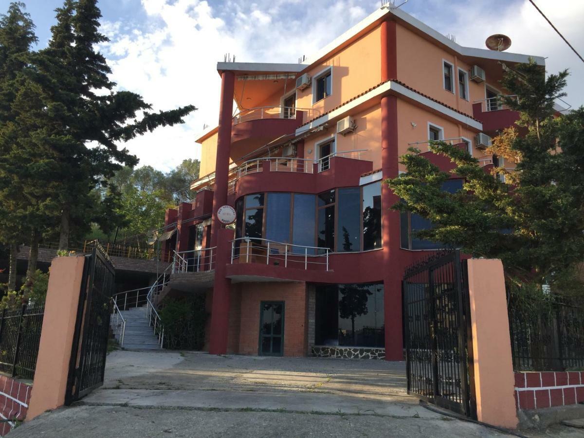 Hotel Moris Durrës Eksteriør bilde