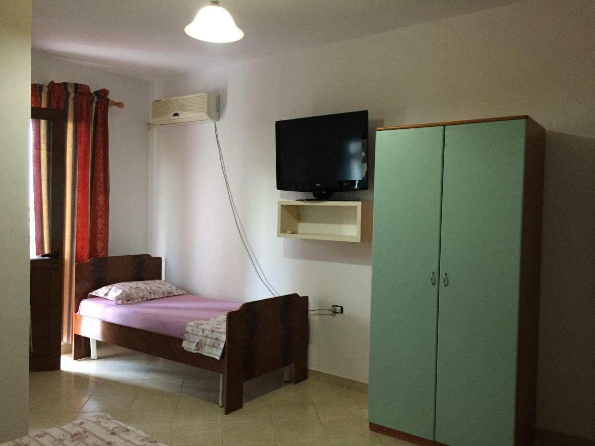 Hotel Moris Durrës Eksteriør bilde