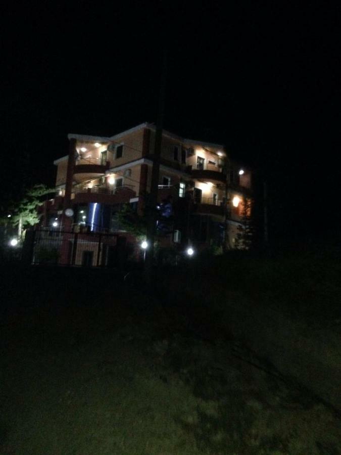 Hotel Moris Durrës Eksteriør bilde