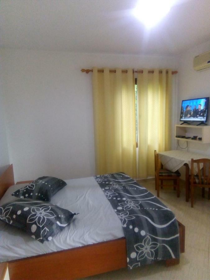 Hotel Moris Durrës Eksteriør bilde